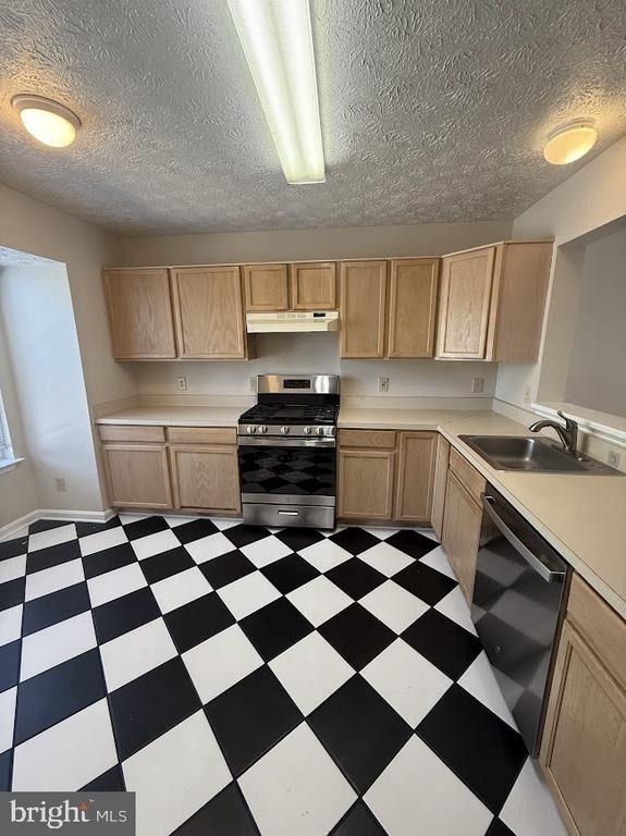 304 Tolbelt Court - Photo 24