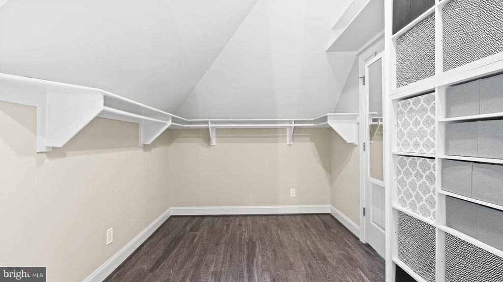 10714 Kirkland Drive - Photo 34