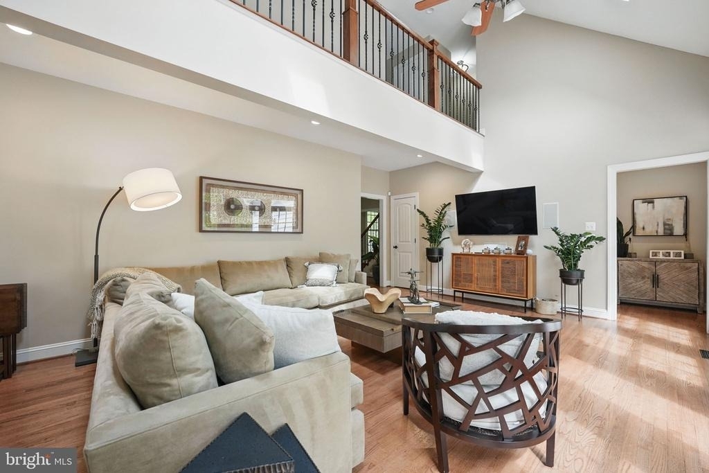 10714 Kirkland Drive - Photo 10