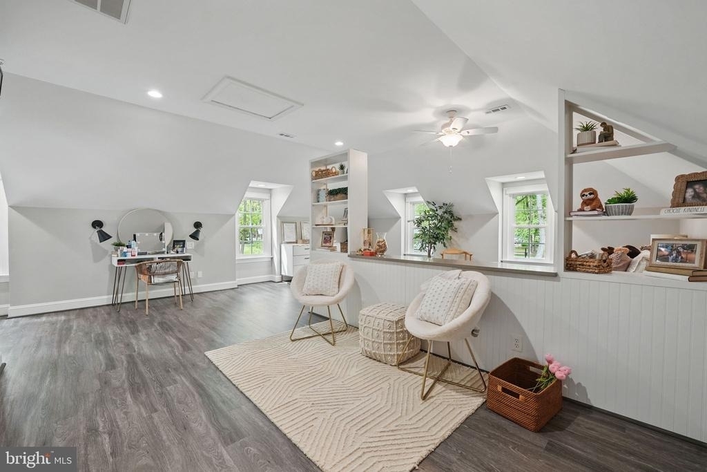 10714 Kirkland Drive - Photo 32