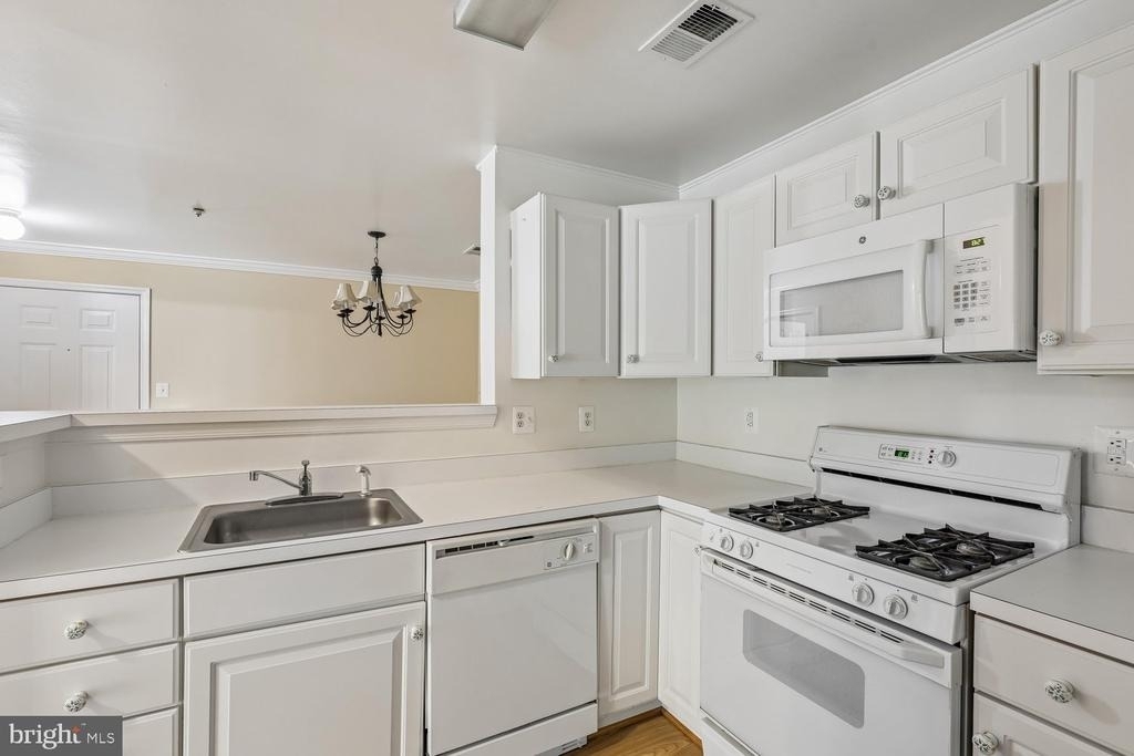 1060 Gardenview Loop - Photo 8