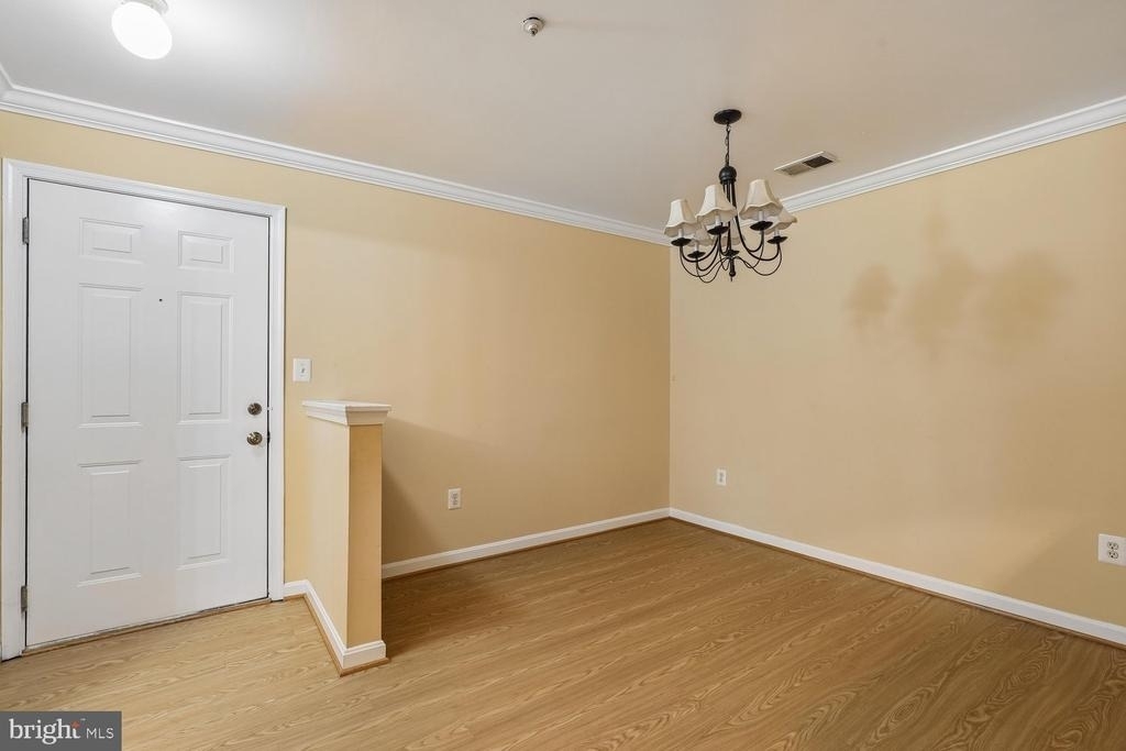 1060 Gardenview Loop - Photo 2
