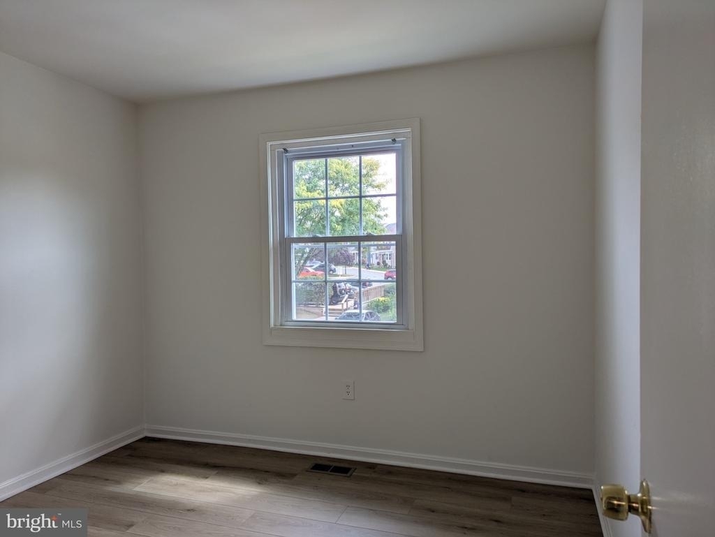 9032 Whispering Pine Court - Photo 37