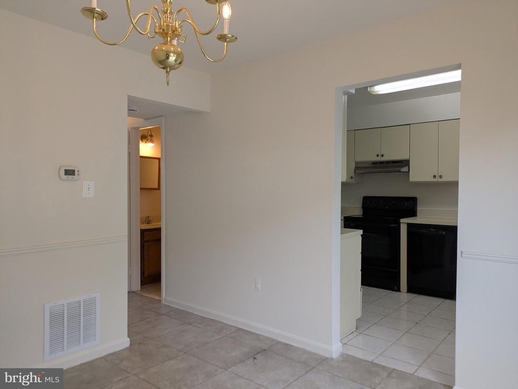 9032 Whispering Pine Court - Photo 16