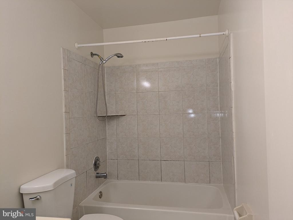 9032 Whispering Pine Court - Photo 24