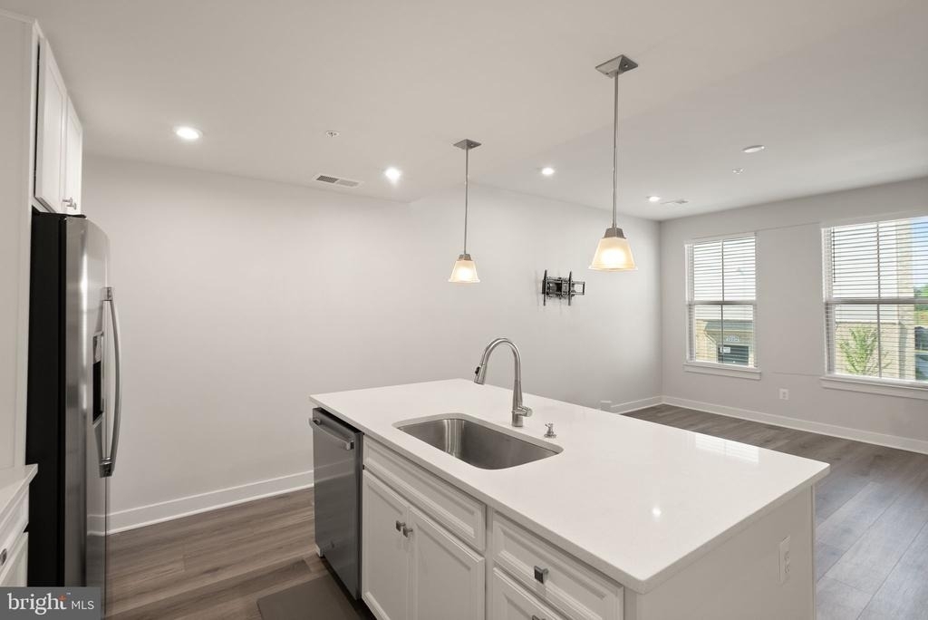 42564 Invergordon Terrace - Photo 12