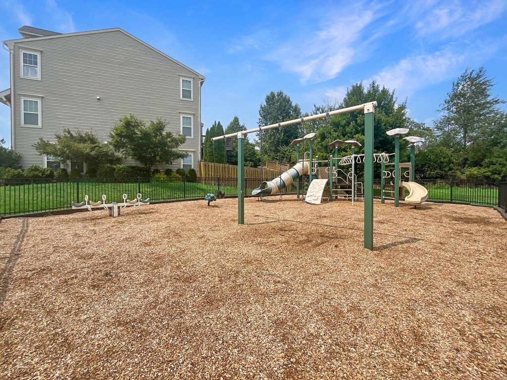 43450 Hopestone Terrace - Photo 30