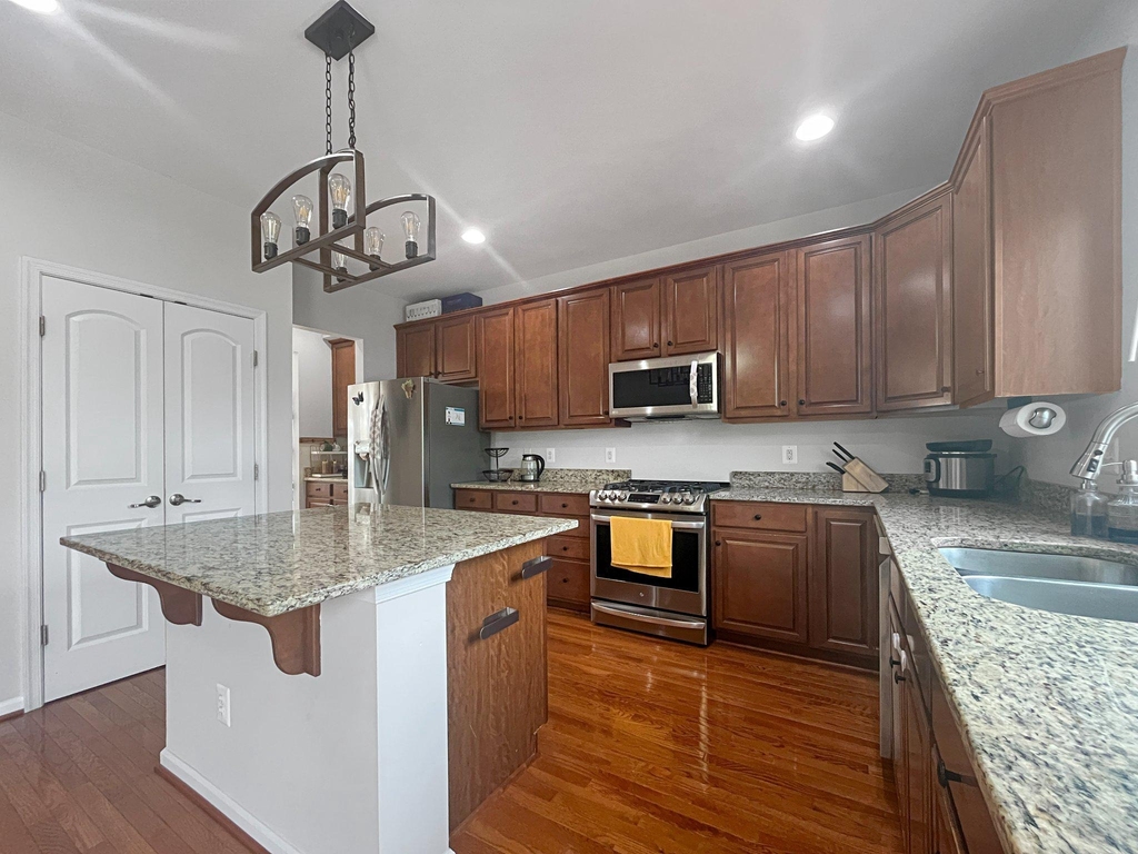43450 Hopestone Terrace - Photo 10