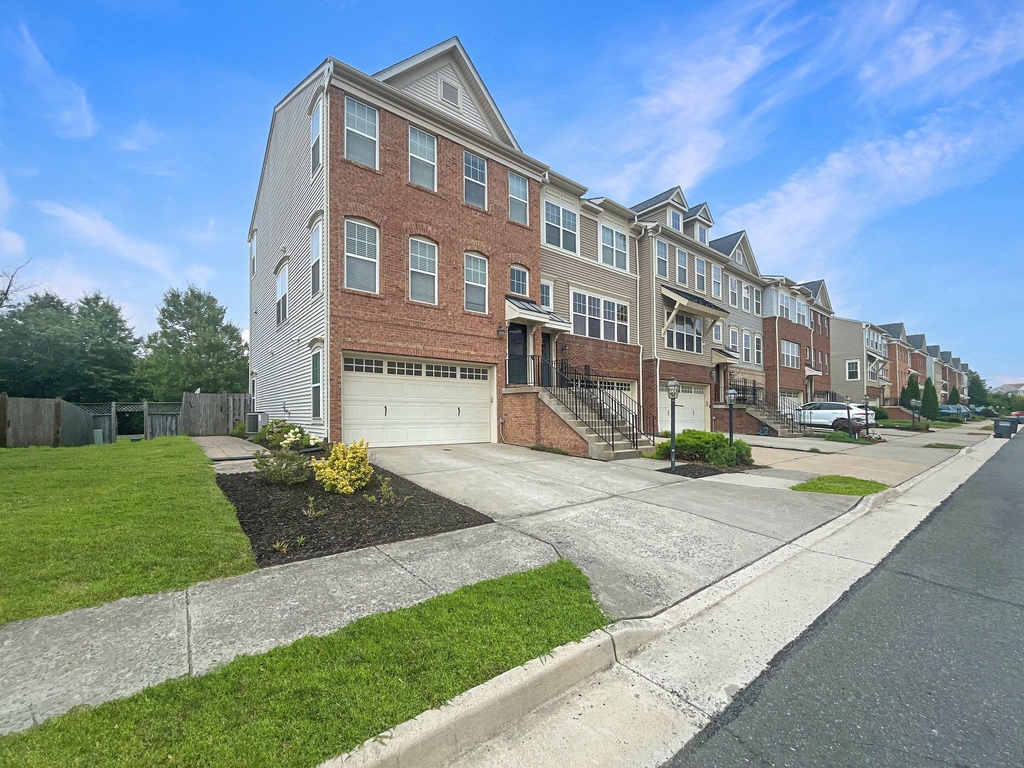43450 Hopestone Terrace - Photo 1