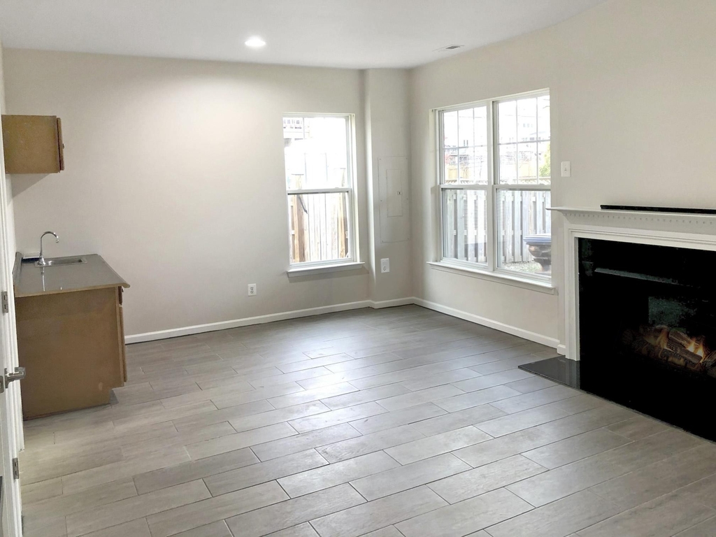 43450 Hopestone Terrace - Photo 21