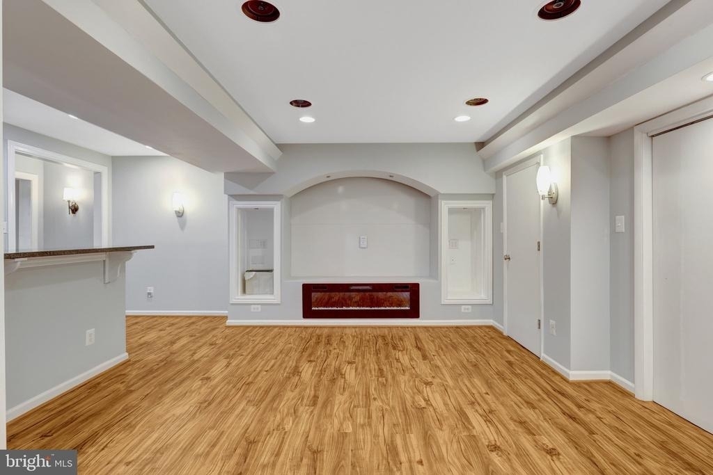 8995 Parliament Drive - Photo 44