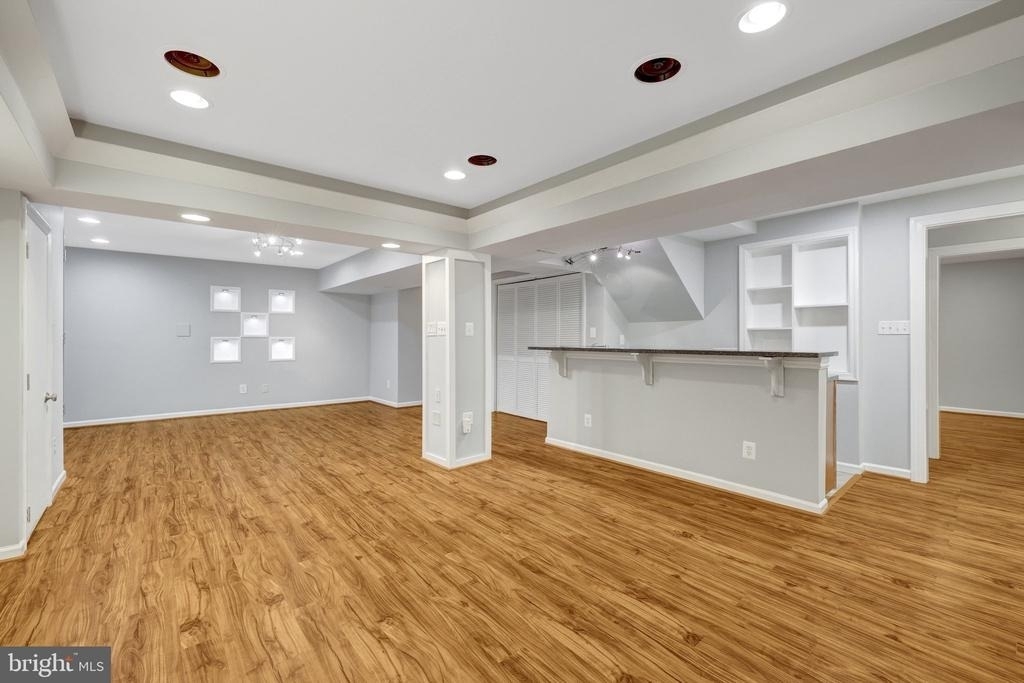 8995 Parliament Drive - Photo 45