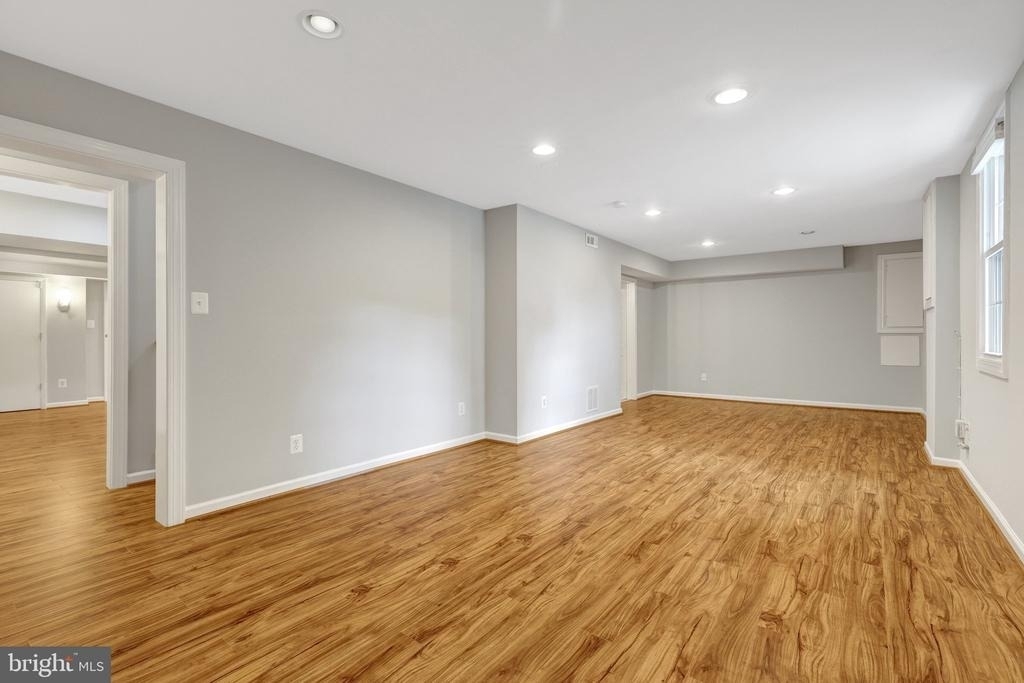 8995 Parliament Drive - Photo 50