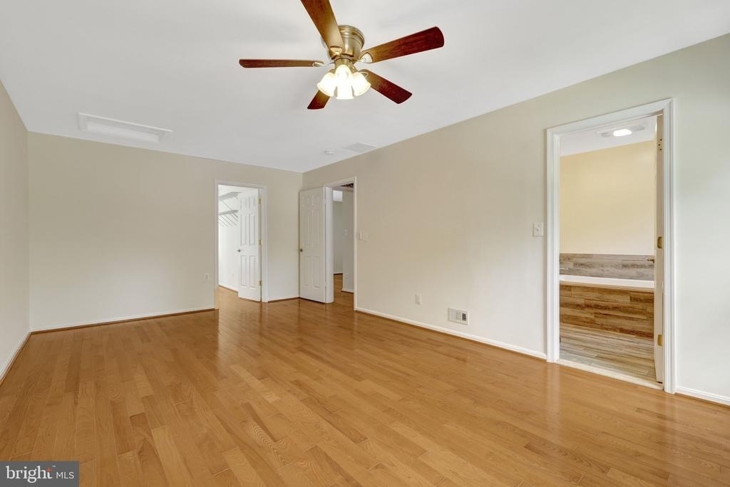 8995 Parliament Drive - Photo 28
