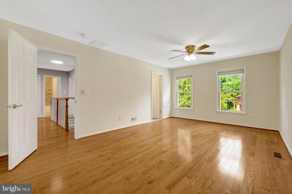 8995 Parliament Drive - Photo 27