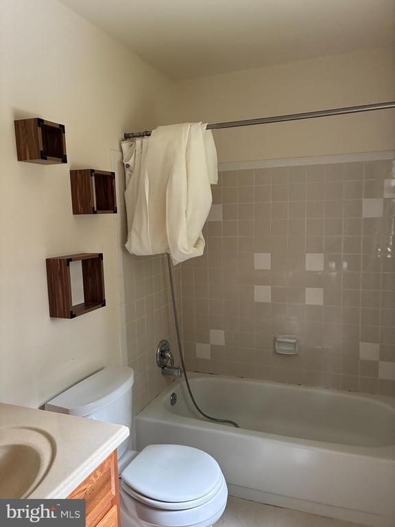 11907 Fallen Holly Court - Photo 14