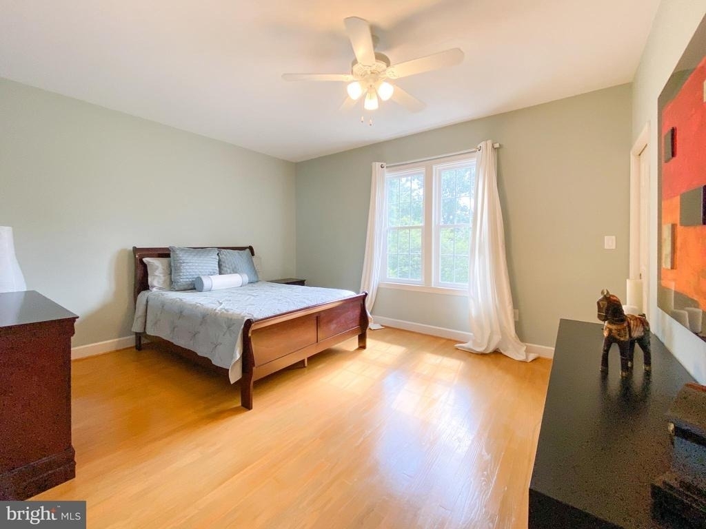 1947 Fay Place - Photo 5