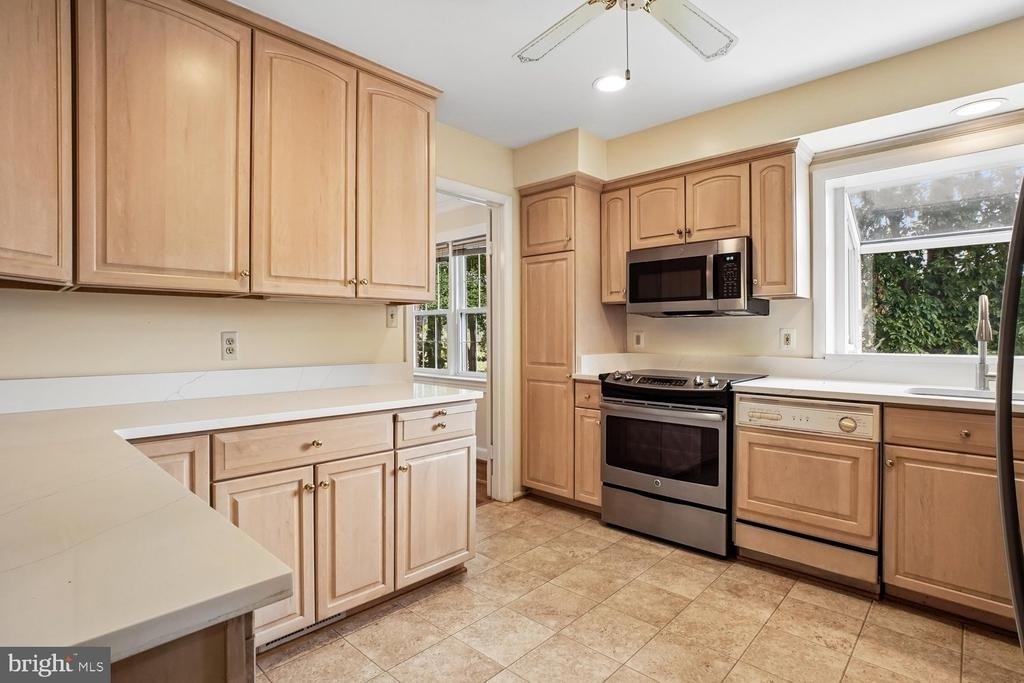 8352 Orange Court - Photo 6
