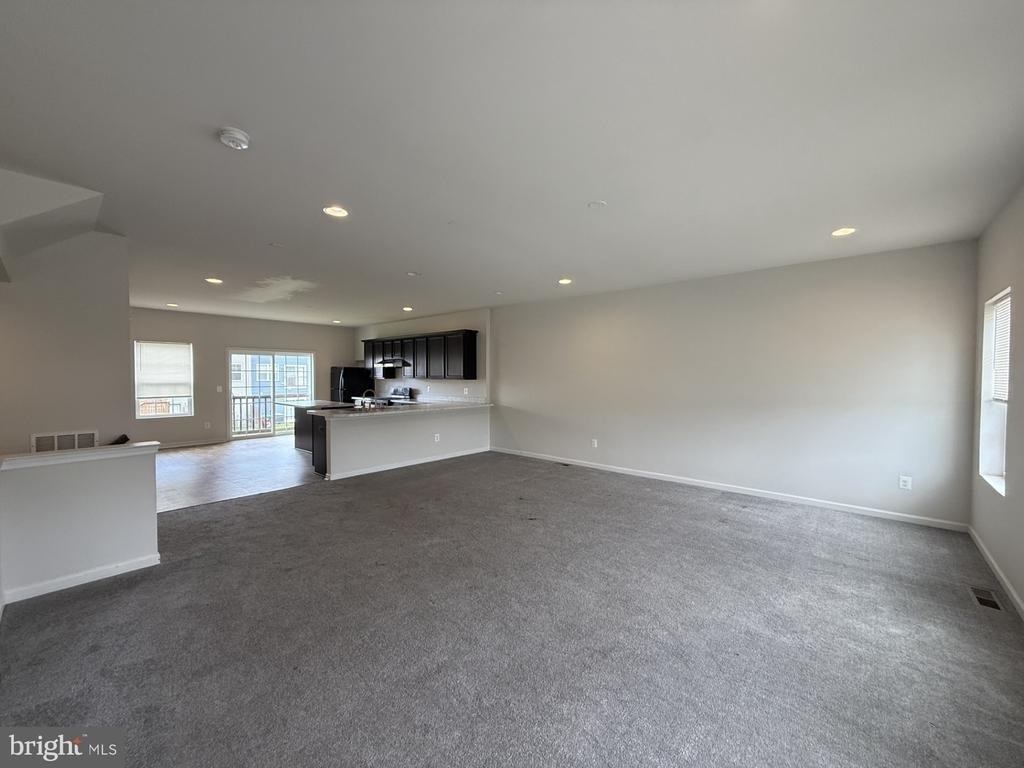240 Parkland Drive - Photo 5