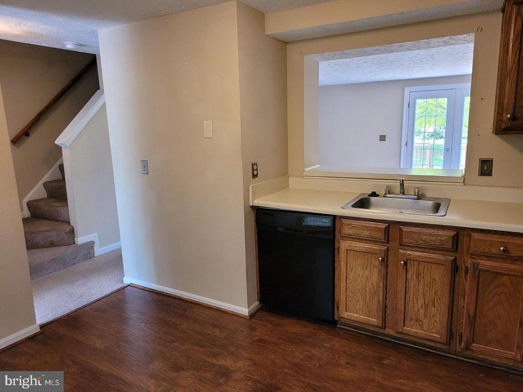 104 Township Court - Photo 5