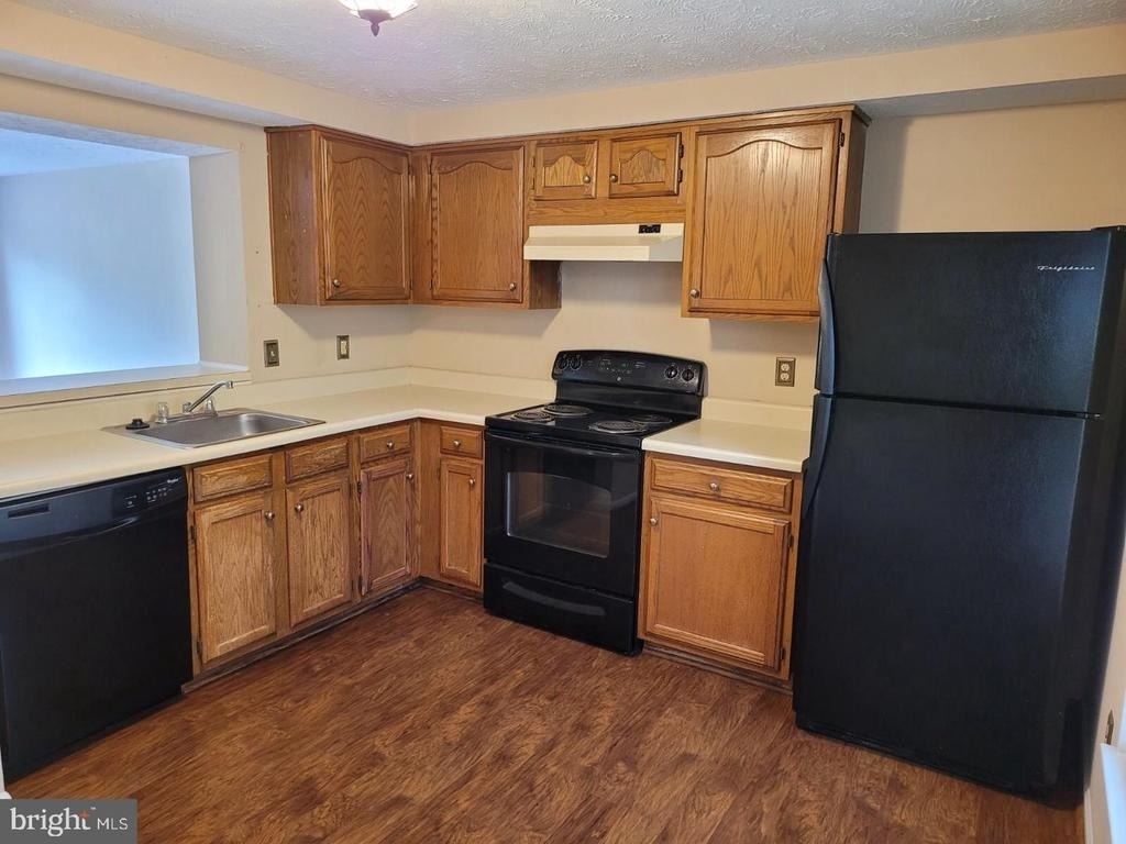 104 Township Court - Photo 3
