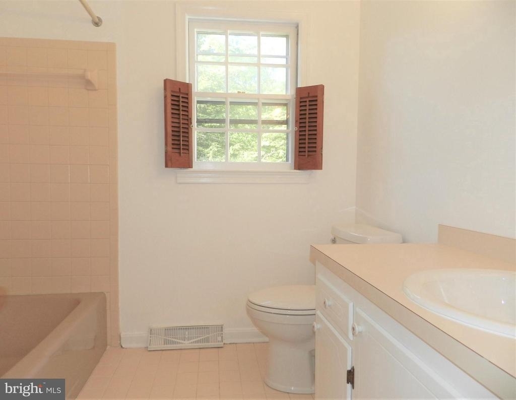 108 Wilderness Lane - Photo 13