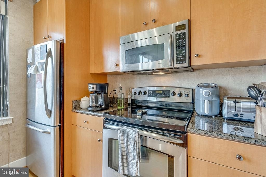 520 John Carlyle Street - Photo 9