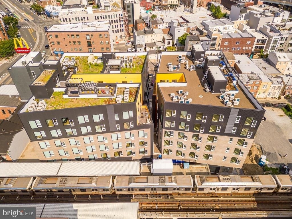1131 N Front Street - Photo 36