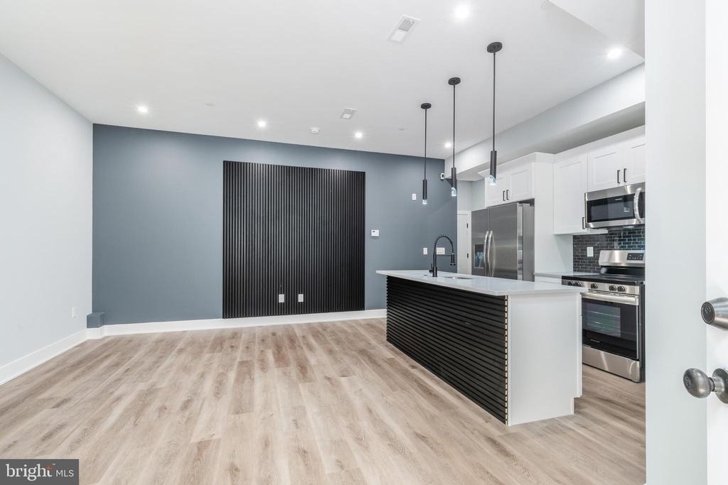 631 N Preston Street - Photo 0