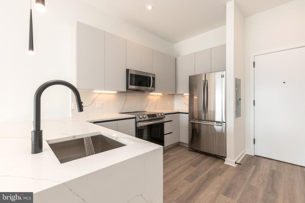 3120 W Jefferson Street - Photo 4