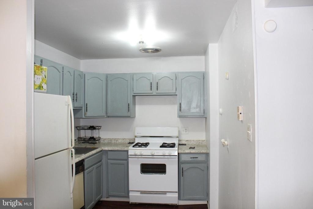 9462 Fairgreen,2nd Fl Lane - Photo 2