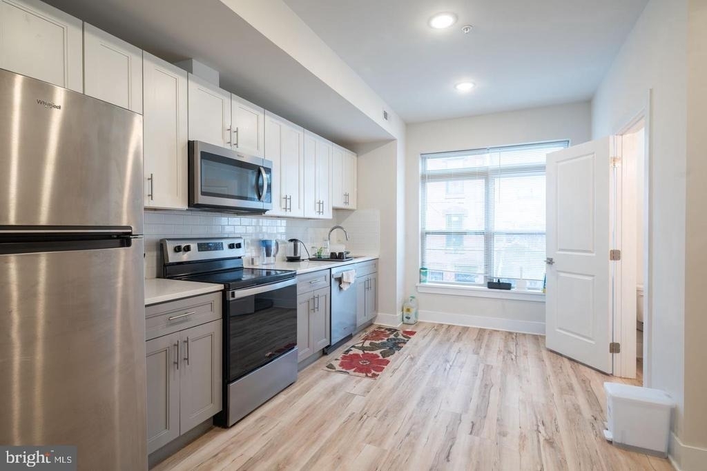 2531 N Mascher Street - Photo 6
