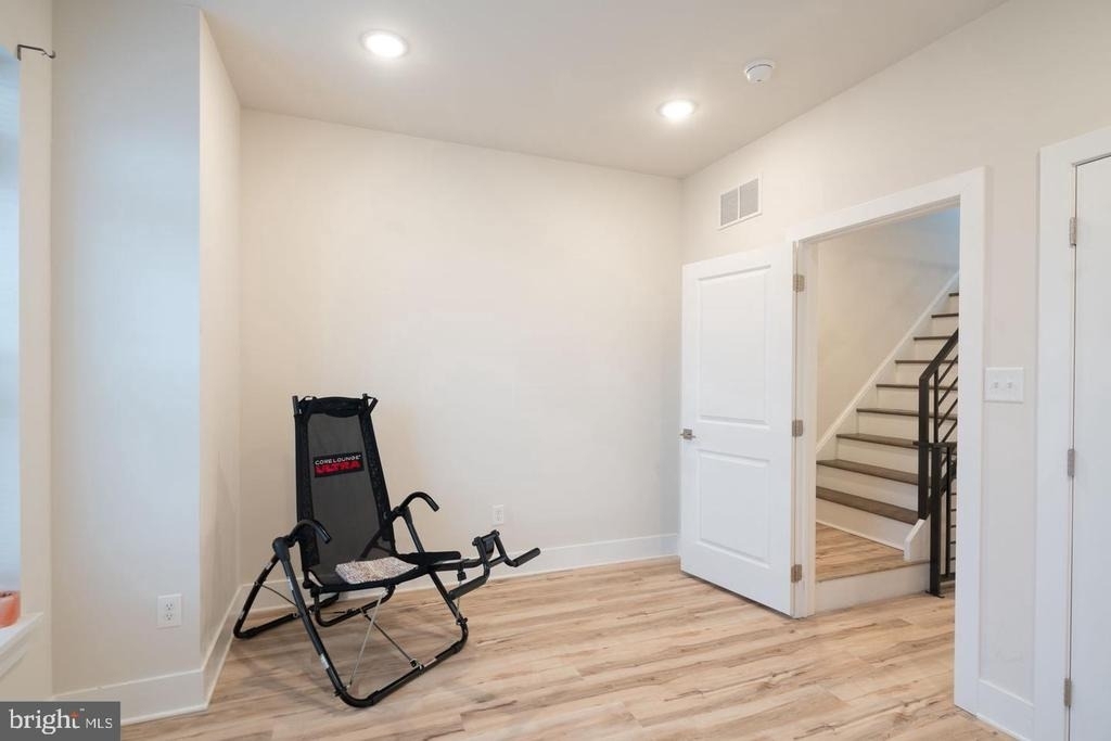 2531 N Mascher Street - Photo 12