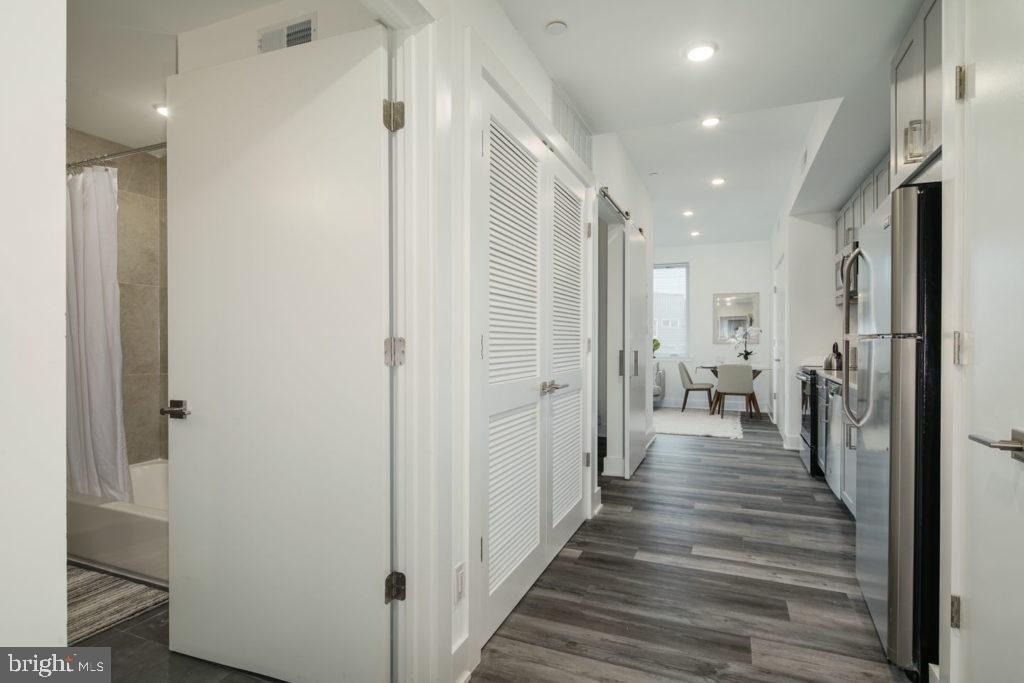 1245 Ridge Avenue - Photo 10