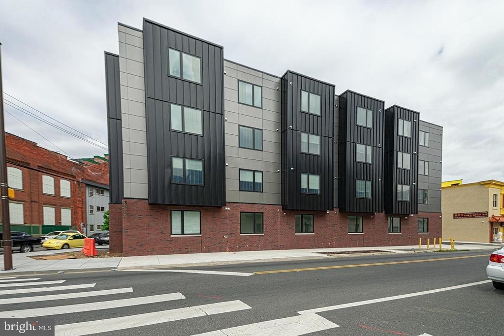 1245 Ridge Avenue - Photo 18