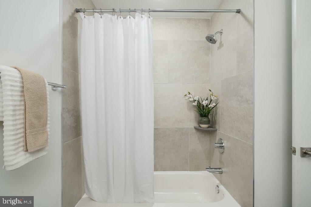 1245 Ridge Avenue - Photo 14