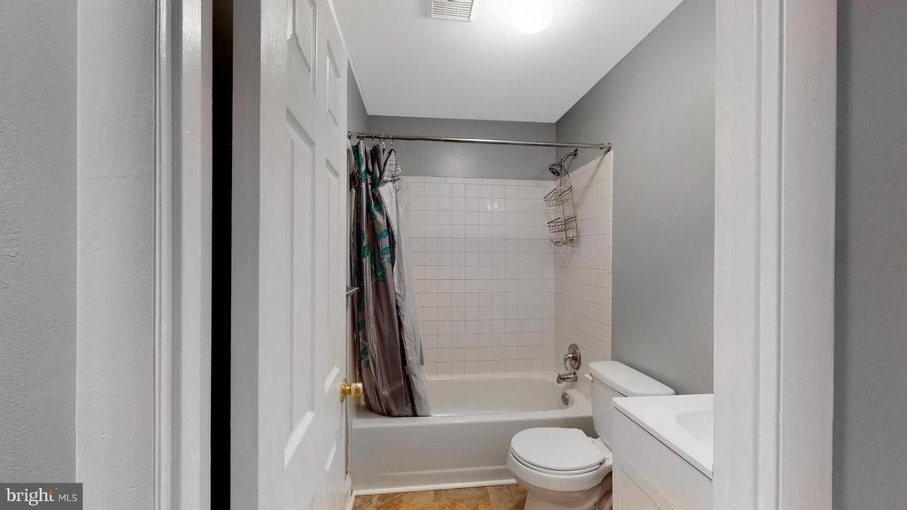 652 N 36th Street - Photo 6