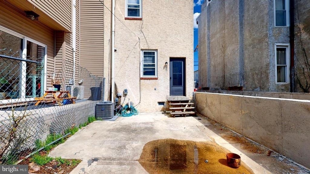 652 N 36th Street - Photo 16