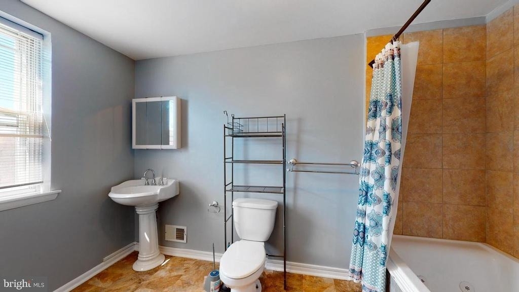 652 N 36th Street - Photo 5