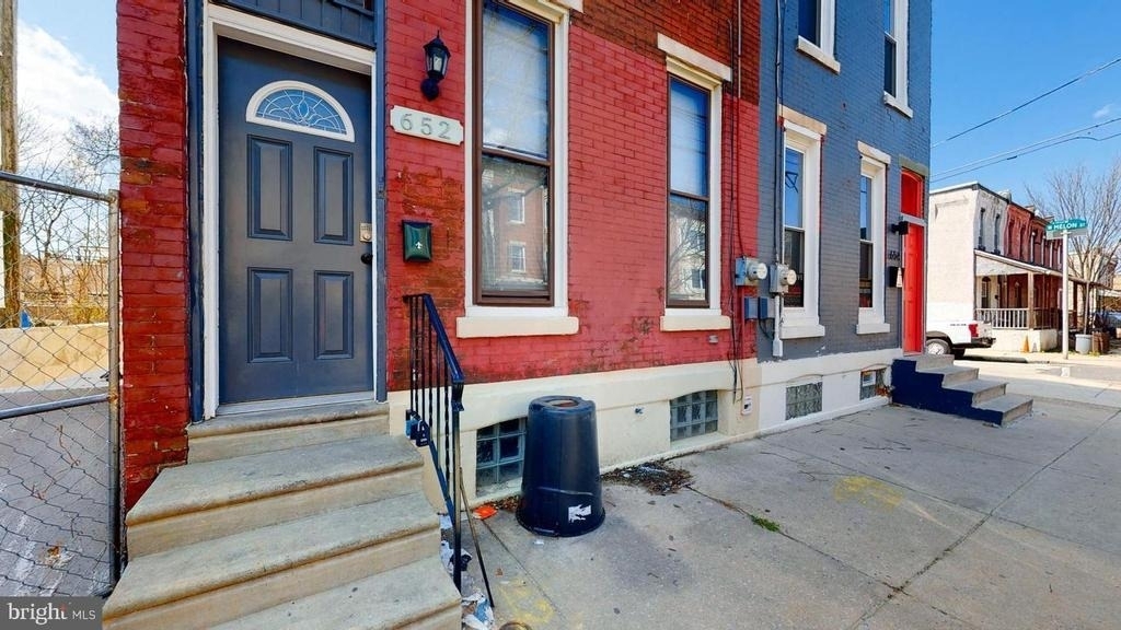 652 N 36th Street - Photo 0