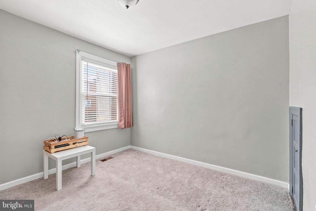 7002 Cedar Park Avenue - Photo 9