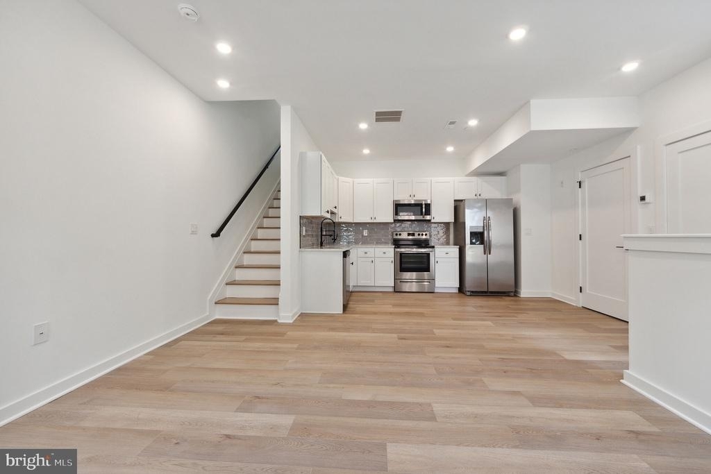 4061 Powelton Avenue - Photo 8