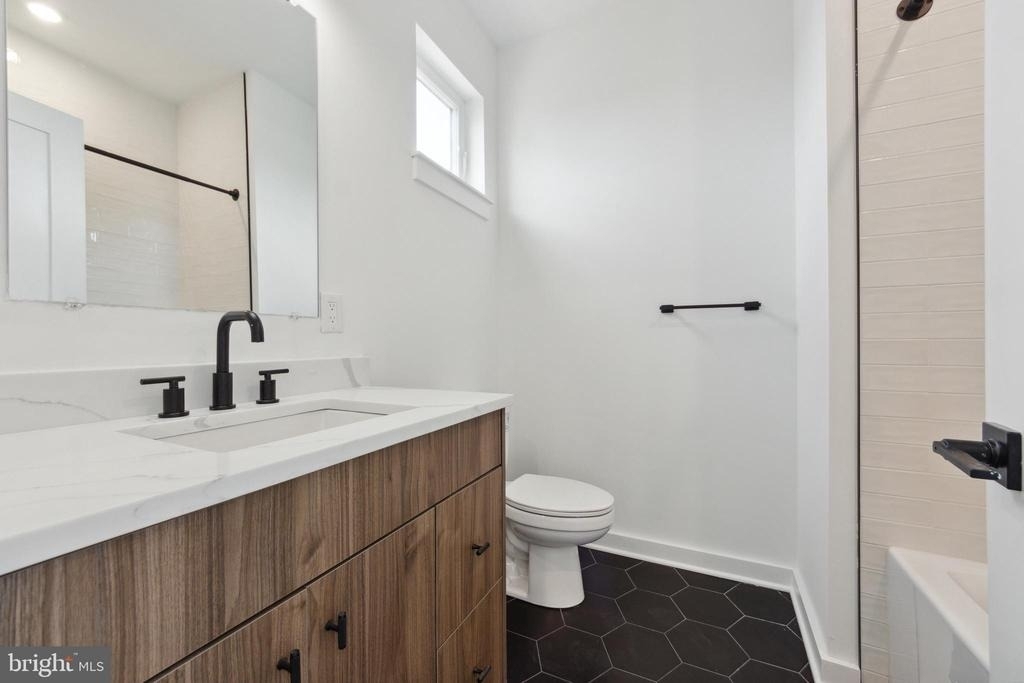 4061 Powelton Avenue - Photo 15