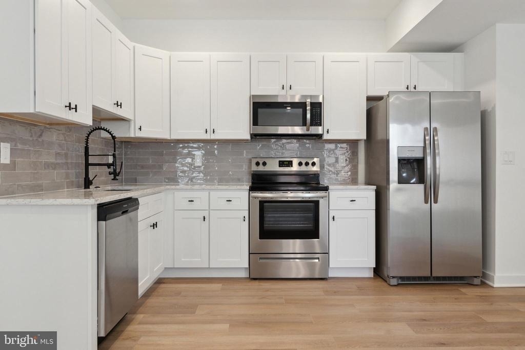 4061 Powelton Avenue - Photo 6