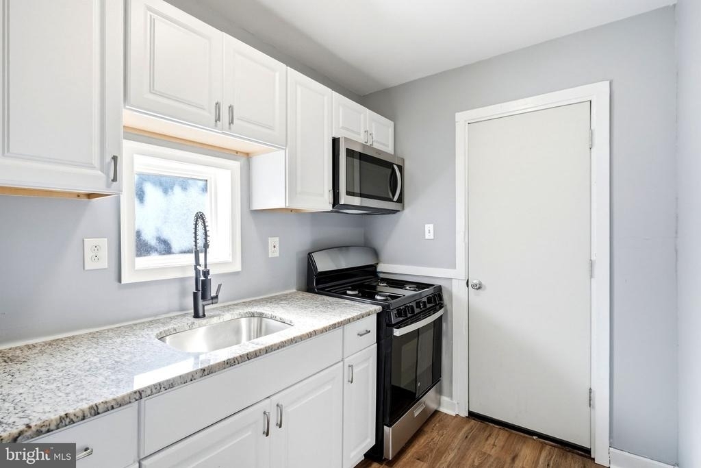 1631 S Etting Street - Photo 8