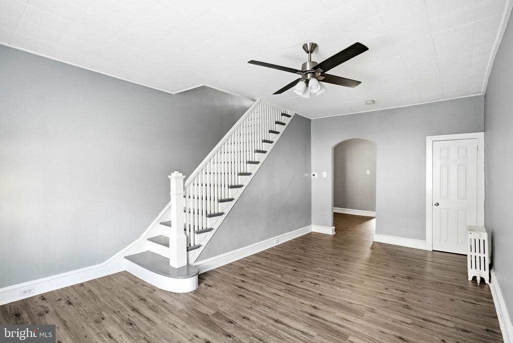 1631 S Etting Street - Photo 2