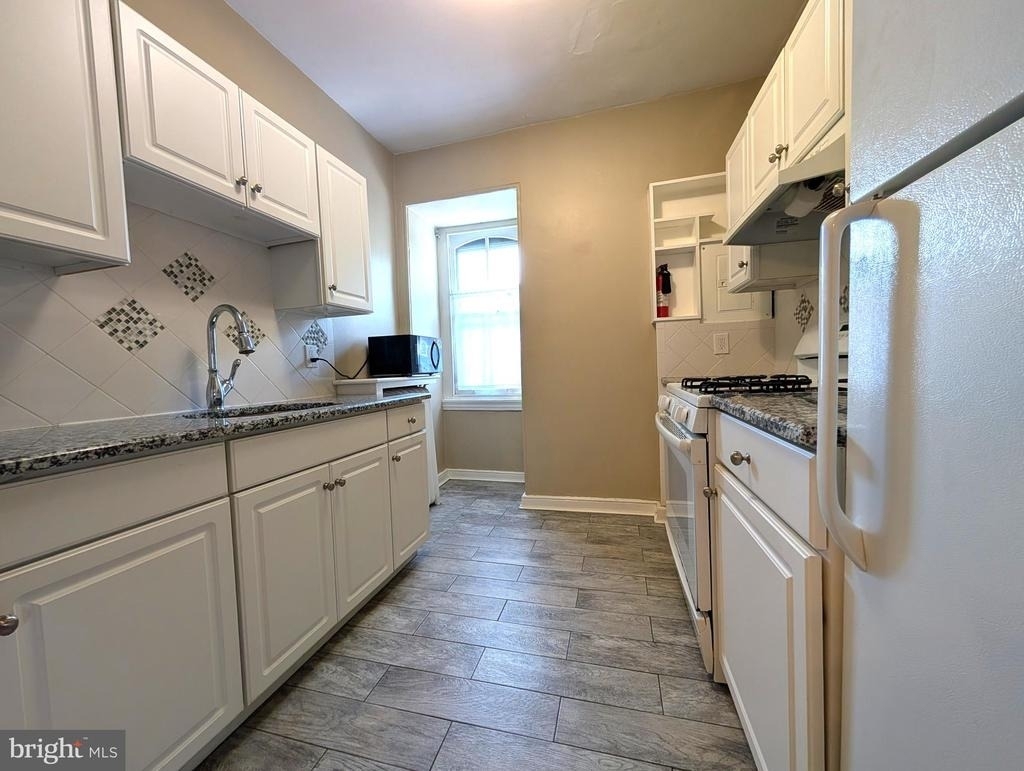 3800 Terrace Street - Photo 4