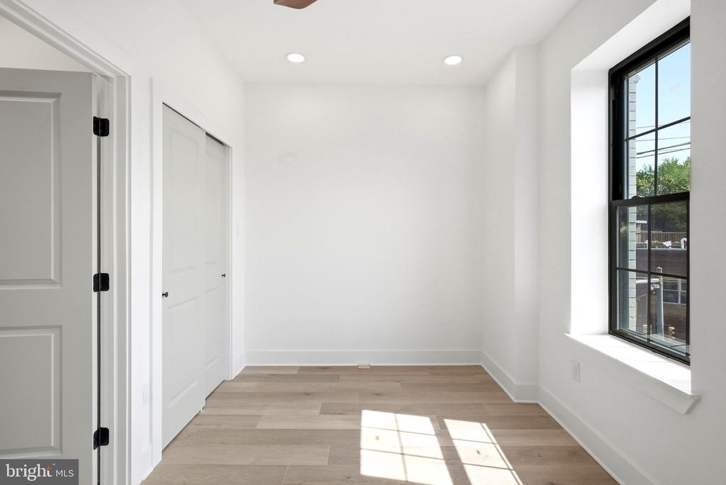 1720 N 24th Street - Photo 12