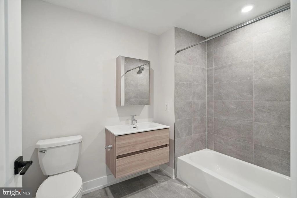 6144 Germantown Avenue - Photo 10