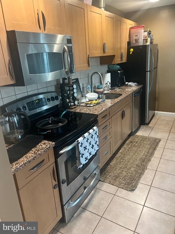 901 N Penn Street - Photo 2